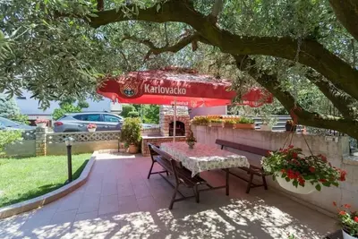 Image de Garçonnière avec la terrasse Novigrad (As-7135-a)