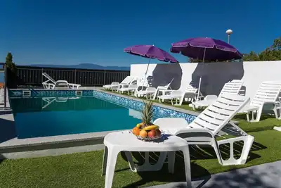 Appartement d'une chambre avec la terrasse et la vue sur le mer Crikvenica (A-12116-e)