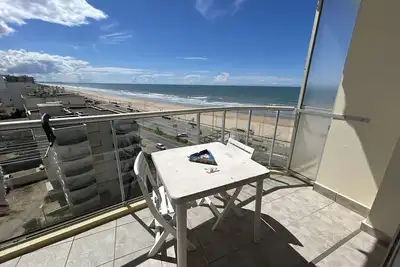 Image de Appartement face mer avec balcon, 50m plage, 5 couchages, parking, Saint-Jean-de-Monts