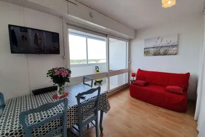 Image de Studio cosy à 50m de la plage - 4 couchages, loggia vue mer, lave-linge, ménage inclus