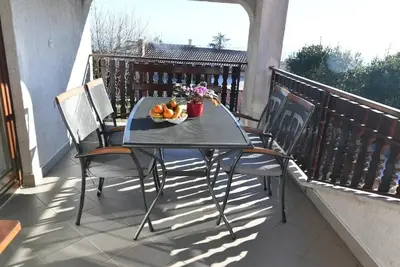 Image de Appartement de deux chambres avec la terrasse et la vue sur le mer Opatija - Pobri, Opatija (A-7890-a)