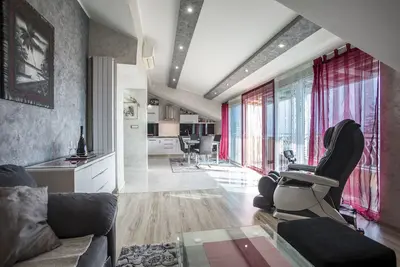 Appartement de deux chambres avec le balcon et la vue sur le mer Split (A-12252-a)