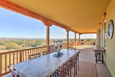 Image de Rio Verde Home w / Vues Mtn - Près de golf et randonnées!