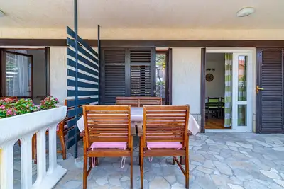Image de Appartement de deux chambres avec la terrasse Crikvenica (A-5494-c)