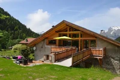 Image de Chalet de standing, 6-10 p. , 4 chambres, Wi-fi, 200m2