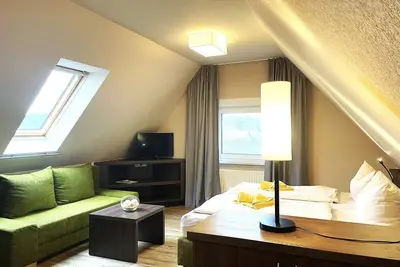 Image de Appartement avec lit supplémentaire pour max. 4 personnes - Gasthof & Pension \"Zur Friedenseiche\" (Maison d'hôtes)