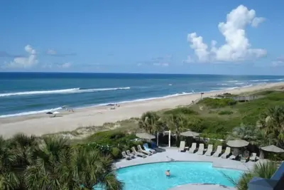 Image de Condo en bord de mer avec vue magnifique sur l'océan