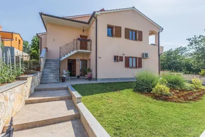 Image de Superbe appartement Ă Radmani avec WiFi