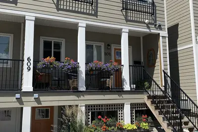 Image de Centre-ville de Penticton (à moins de 12 minutes à pied de la plage / restaurants / bars / magasins)