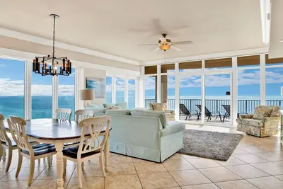 Image de Superbe tout nouveau Phoenix Gulf Shores 4br avec toutes les mises Ă niveau! !
