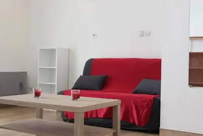 Image de Appartement 2 pièces avec balcon, piscine, parking et Wi-Fi aux Minimes, La Rochelle