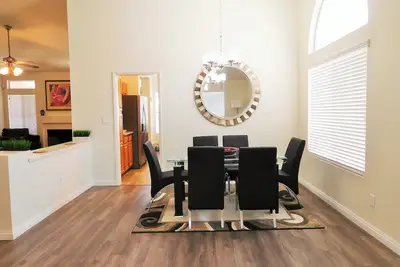 Image de Spacieuse nouvelle maison de vacances Remodel