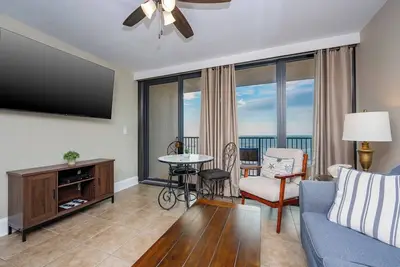 Image de Nuits gratuites et séjours de 2 nuits disponibles! ~ Une chambre à coucher @ Island Winds