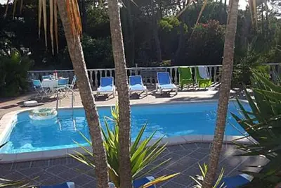 Maison de vacances avec jardin, piscine privée chauffée, à Praia das Macas
