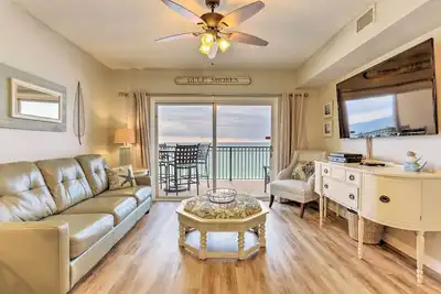 Image de Condo Gulf Shores sur la plage avec accès au patio et à la piscine