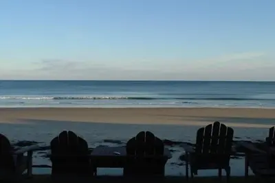 Moody Beach Front Studio Cottage Wifi