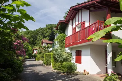 Image de Appartement au Pays Basque avec piscine