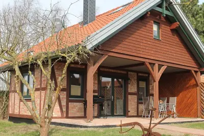 Image de Maison de vacances à Brusow avec terrasse couverte