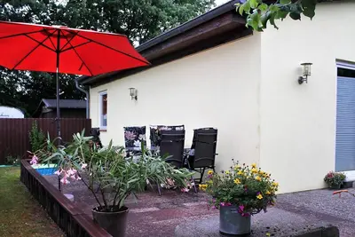Image de Maison de vacances א Dorf Gutow avec jardin