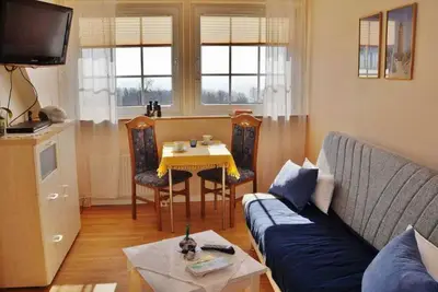 2 pièces au dessus (45012) - Appartement 45012 et 45013