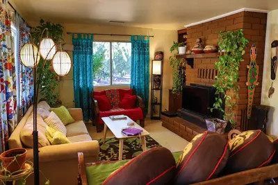 Image de Historic UpTown Sedona - Maison de style bohème 3 Br 2 Bth - Retraite - 2 minutes à pied