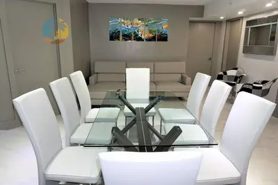 Image de Beachfront Luxury 4 Bedroom Nouveau Miami Beach - 518