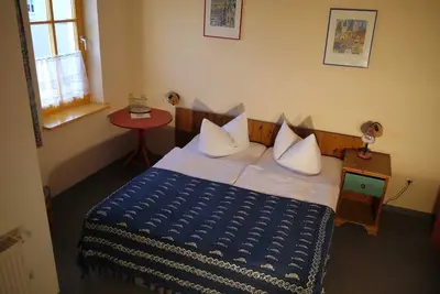 Image de 14 + 19 étage chambre double classique - appartements et chambres dans le Ackerbürgerei