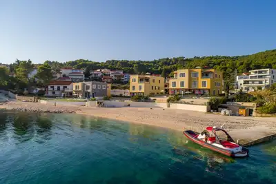 Image de Acadia Beach Villas & Apartments, Slatine