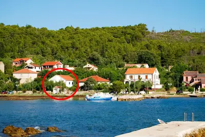 Image de Maison de vacances près de la mer Lukoran, Ugljan (K-12355)