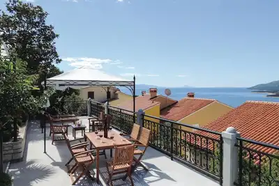 Bel appartement à Rabac avec WiFi