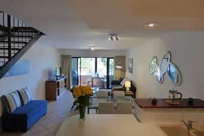 Pine View Apartment - Fremantle Cbd