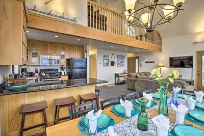 Image de Lincoln City Home w / Game Room - Marchez jusqu'à la plage!