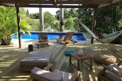 Image de Villa en bois et sa piscine privée dans jardin tropical à 3 min des plages