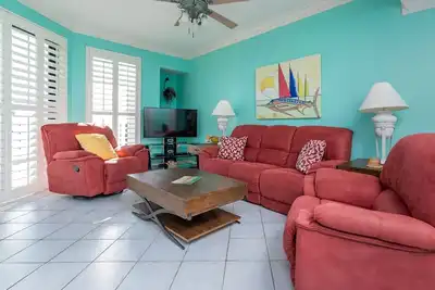 Image de Nuits Gratuites disponibles! Détendez-vous à Phoenix East 2 dans ces deux chambres!