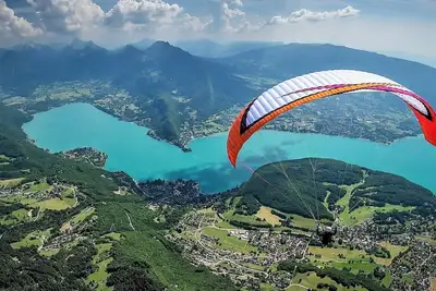 Image de Sur la rive Est du lac d'Annecy 180m² au coeur d'un environnement exceptionnel