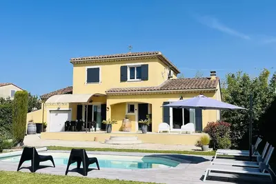 Image de Villa en Provence avec piscine privée, tout confort. Animaux de compagnie acceptés