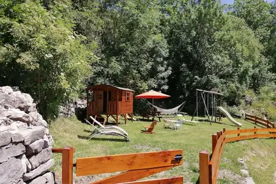 Image de Gîte cosy, esprit chalet. Nature, calme et vue magnifique