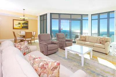 Image de * Nuits Gratuites! * Cliquez pour économiser! Phoenix West 3br!