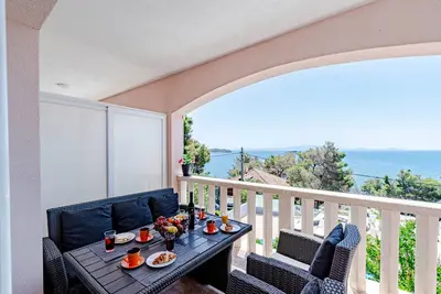 Appartement de deux chambres prés de la plage Prizba, Korcula (A-10056-a)