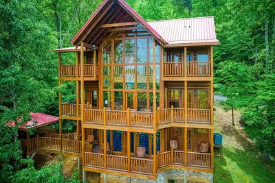 Cette cabine de luxe offre certaines des meilleures vues que vous pourriez demander sur les Great Smoky Mountains