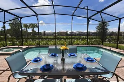 Image de Belle maison avec piscine privée de 8 chambres à Windsor at Westside Resort à partir de 200 $ la nuit