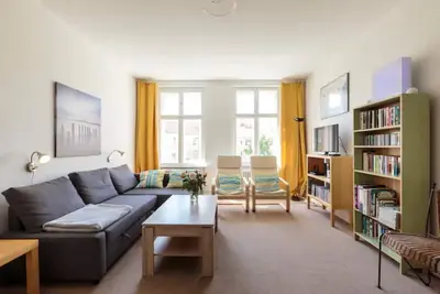 Image de Charmant appartement ancien au pied du Schlosspark au cœur de Berlin