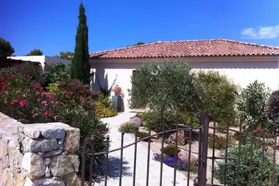 🌿Maison avec piscine belle vue, 3 mn de la plage, votre havre de paix 🌊