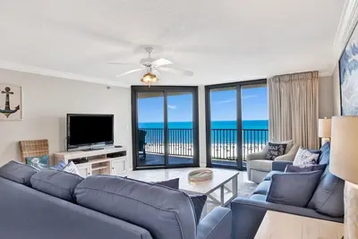 Image de Entièrement rénové! Spacieux, face au front de mer 3 chambres Condo à Orange Beach!
