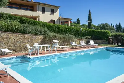 Image de Villa il Borraccio, Appartamento Ciclamino. Piscina e vista panorama nel Chianti