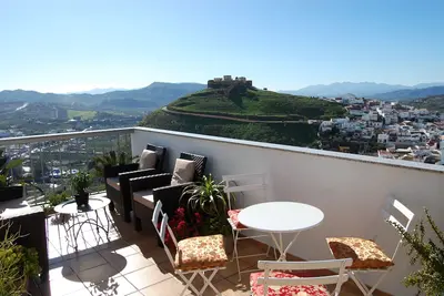 Image de A 2 Chambre penthouse de luxe dans le centre historique de Alora