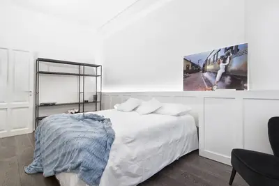 Emilia Suite Express