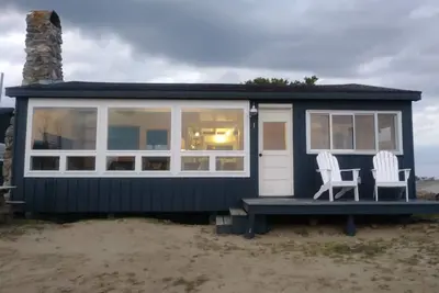 Image de Driftwood Oceanfront Cottage à Popham Beach Vues spectaculaires de chaque chambre