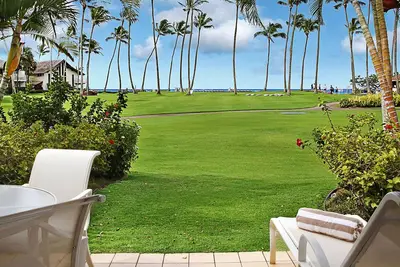 Image de Kiahuna Plantation # 165: Niveau unique - Vues magnifiques à quelques pas de la plage de Poipu!