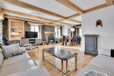 Image de ✨Ancestrale avec Spa près du centre-ville de Québec (#294363)